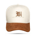 Boné Snapback Suede Off White e Marrom Never Common