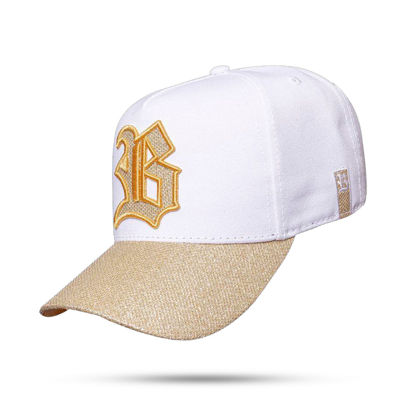 Boné Branco Aba Shine Dourada