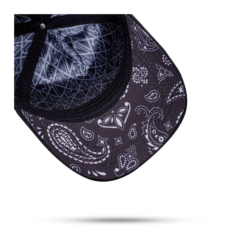 Boné Snapback Preto Paisley
