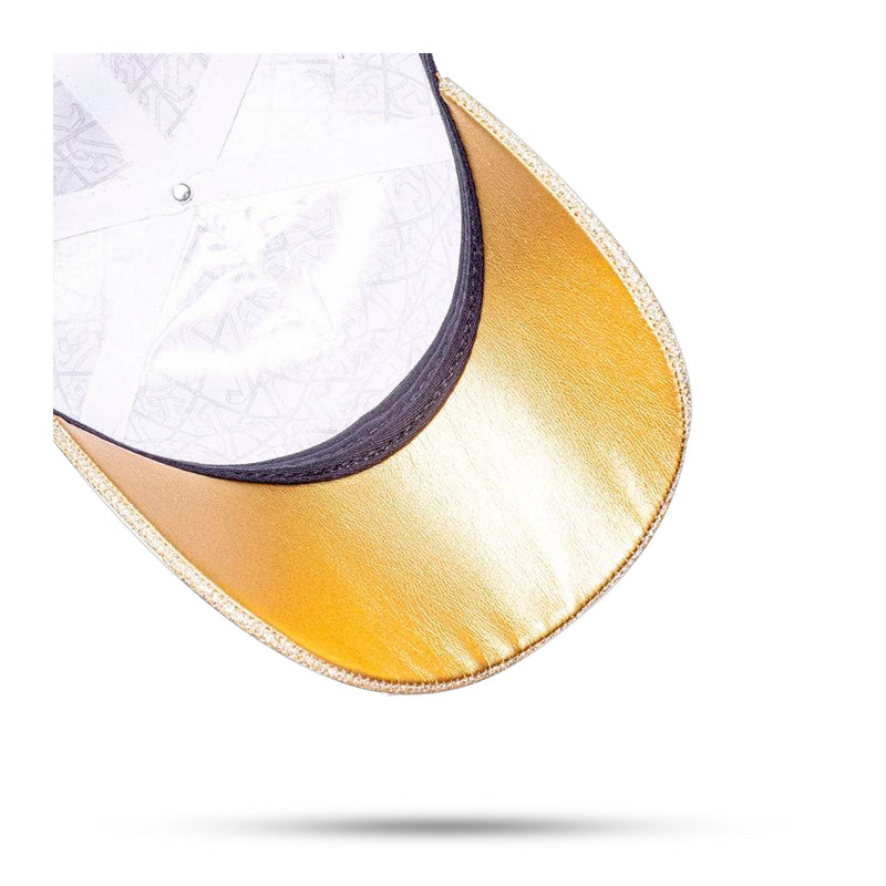 Boné Branco Aba Shine Dourada