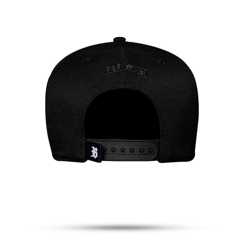 Boné Snapback Basic All Black Logo Contour