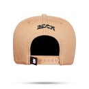 Boné Snapback Basic Caramelo Logo Preto