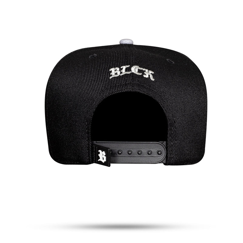 Boné Snapback Preto Aba Degradê Preto e Branco