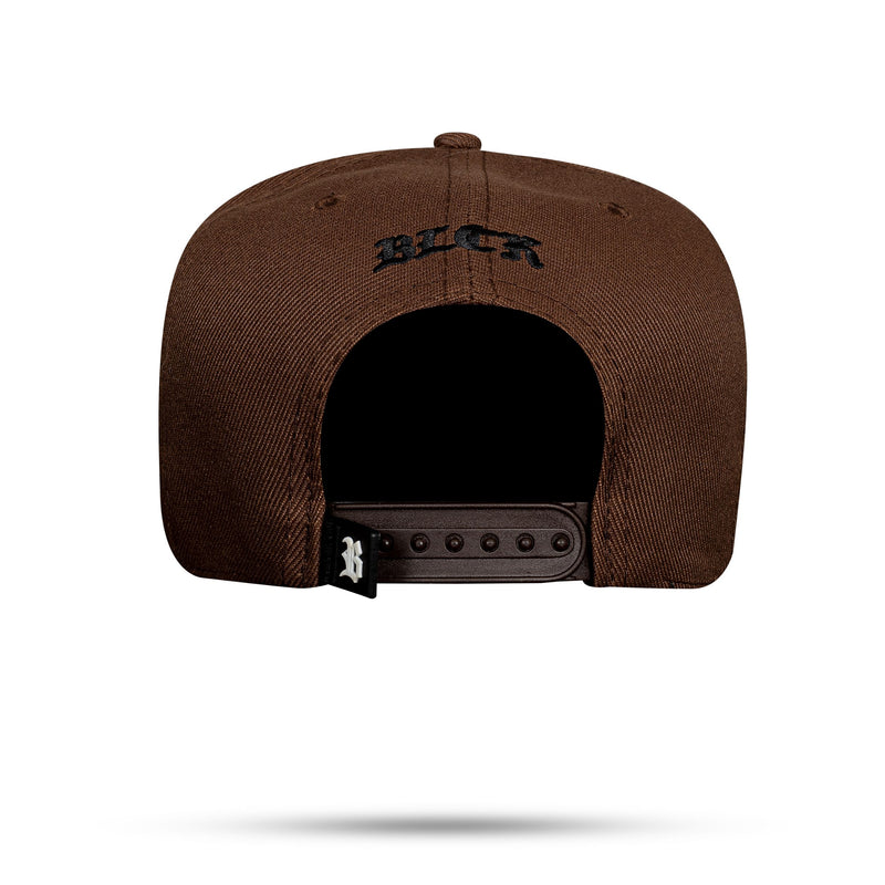 Boné Snapback Basic Marrom Chocolate Logo Preto