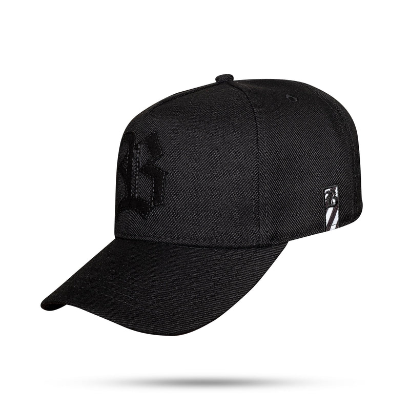 Boné Strapback Preto e Branco Logo Suede