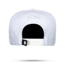 Boné Snapback White Logo Holografic Gold