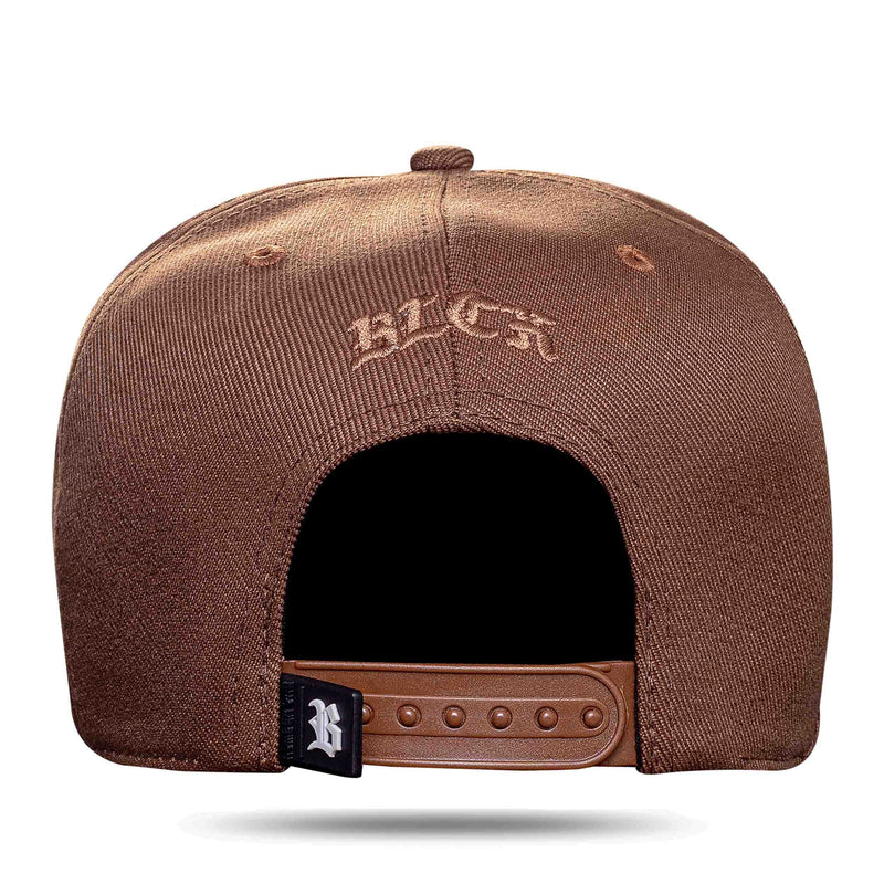 Boné Snapback Logo Alto Relevo Marrom