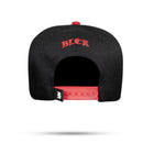 Boné Snapback Preto Aba Vermelha
