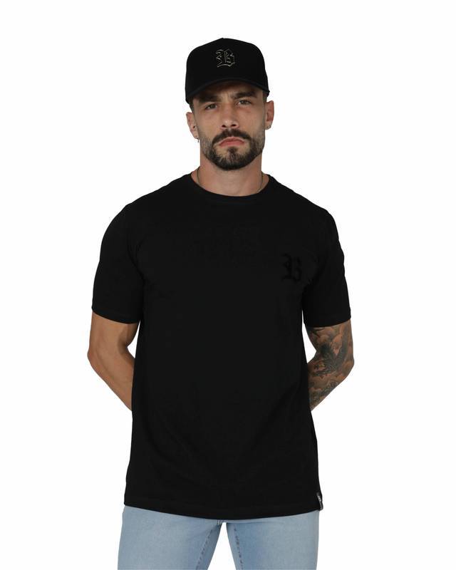 Camiseta Preta Logo Veludo