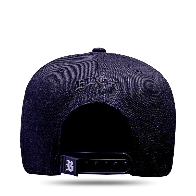 Boné Snapback Preto Logo Couro Blck Letras Dourado